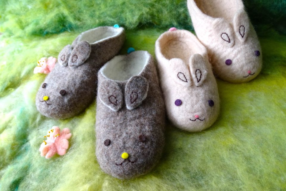 ラビットのルームシューズ１